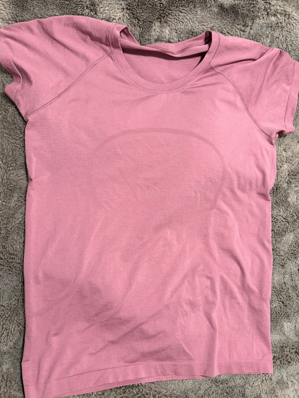 Lululemon Pink Short Sleeve Athletic Top – Size 12